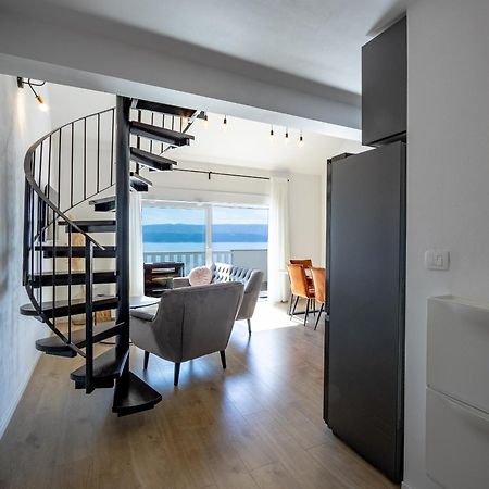 Apartamento Apartman Rojo Omiš Exterior foto