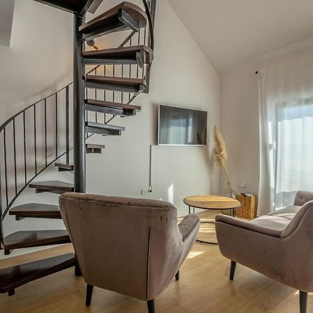 Apartamento Apartman Rojo Omiš Exterior foto
