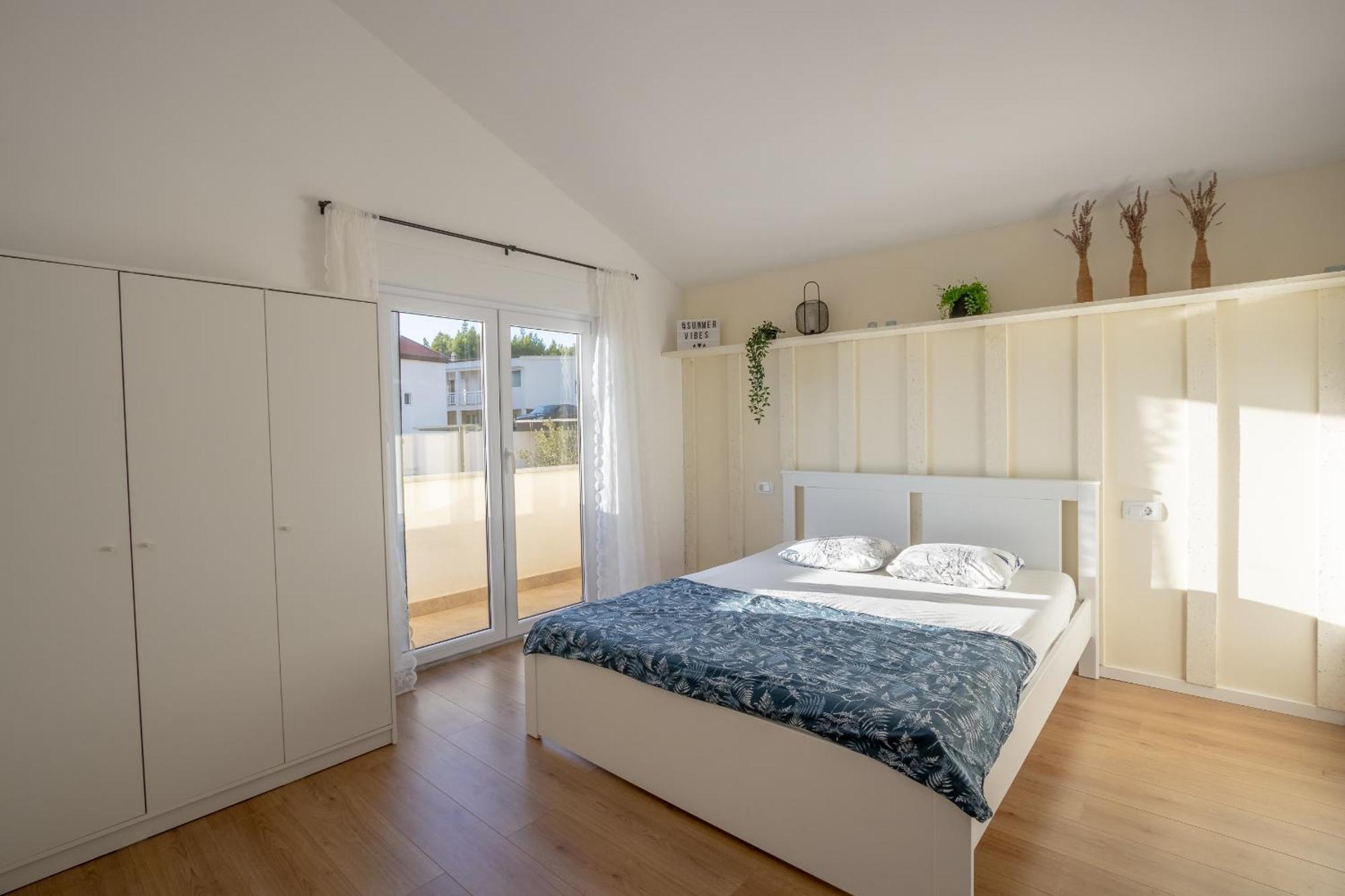 Apartamento Apartman Rojo Omiš Exterior foto