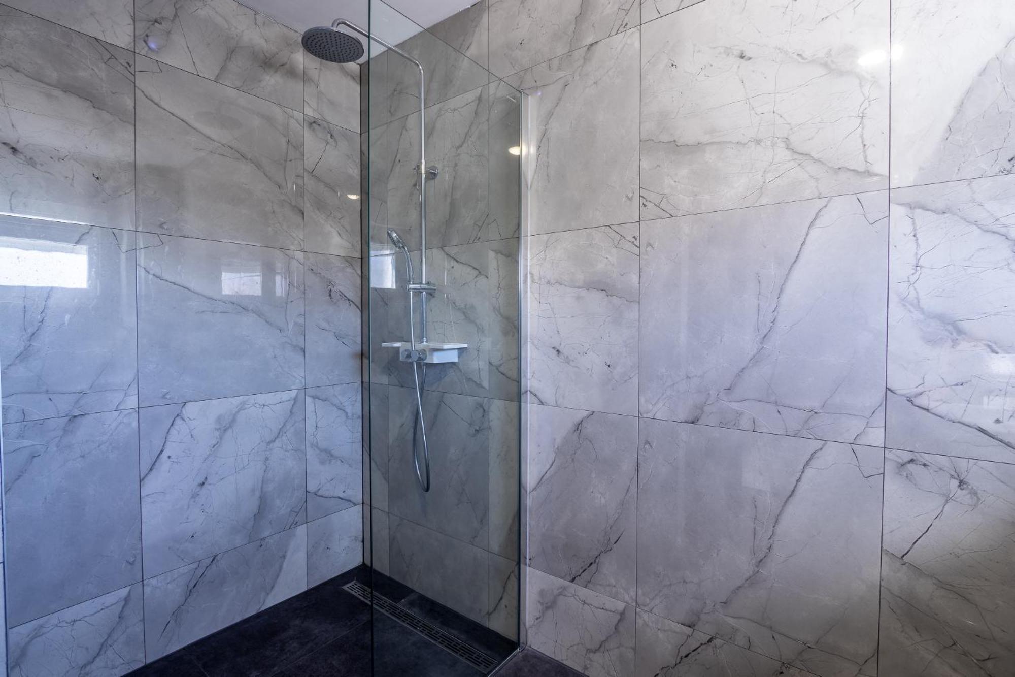 Apartamento Apartman Rojo Omiš Exterior foto